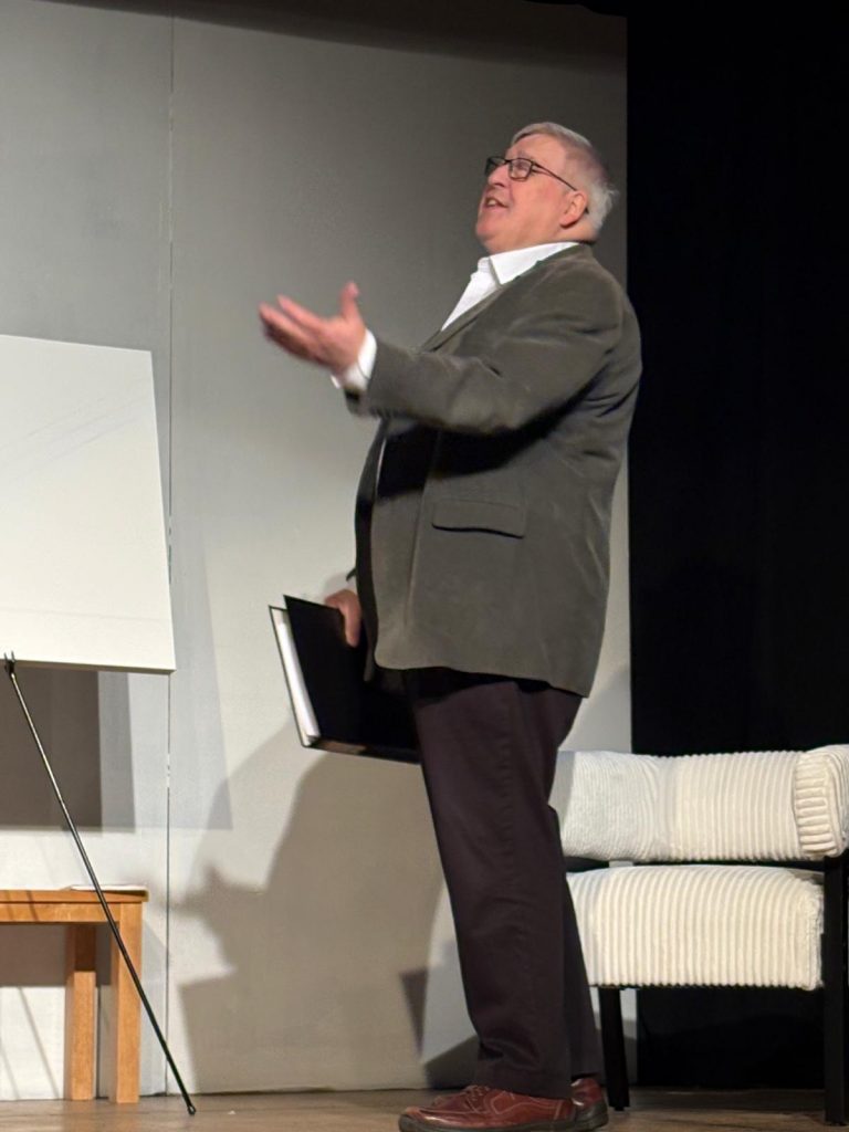 Art — production photograph 7