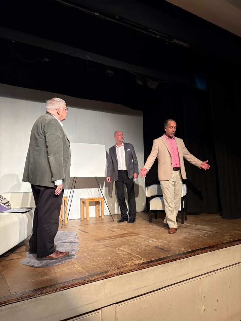 Art — production photograph 9
